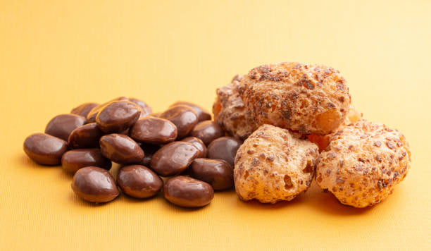 Freeze-dried Milk Dudes - Milk Duds®