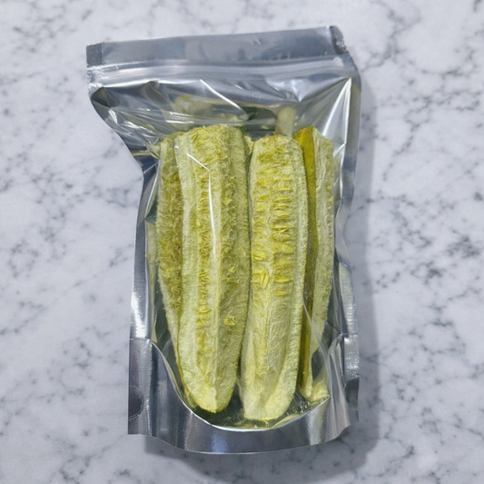 Freeze-dried pickle spears